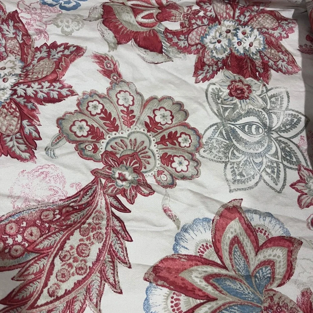 Cindy Crawford Style Floral Paisley Lined Curtain Panels Red Blue 40x80 Set of 2
